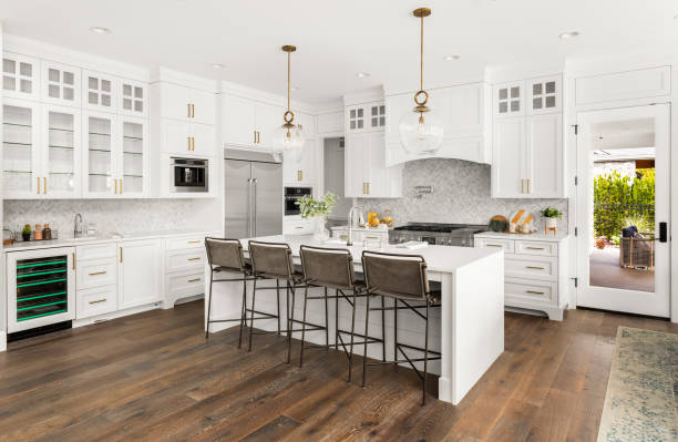 24/7 Emergency Cabinet Refacing experts in Mora, MN